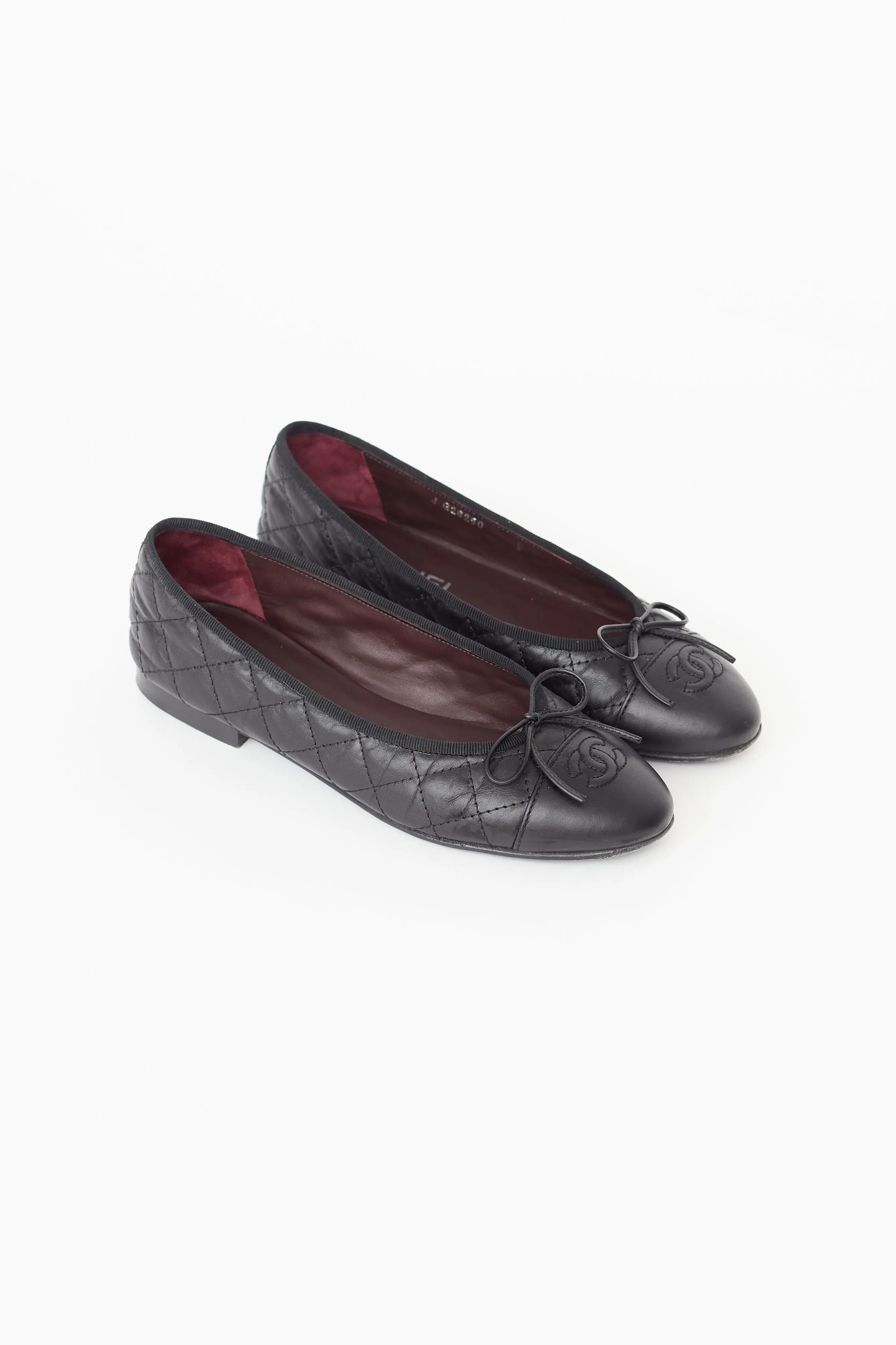 2000 Black Leather Quilted Ballet Flat