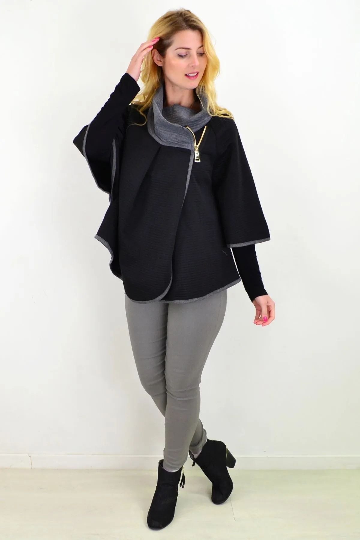 Black Quilted Grey Collar Winter Poncho Tunic