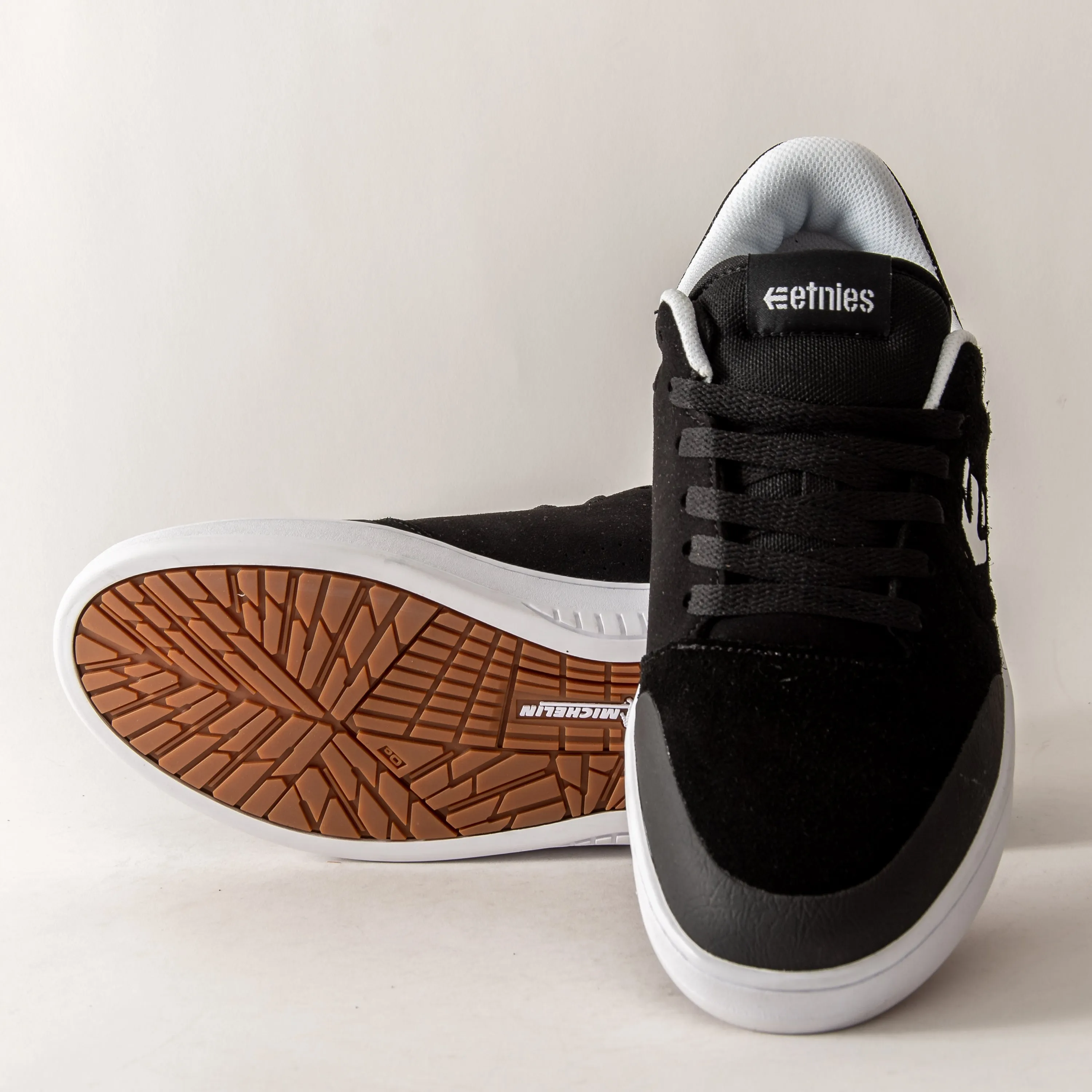 Etnies - Marana (Black/White)