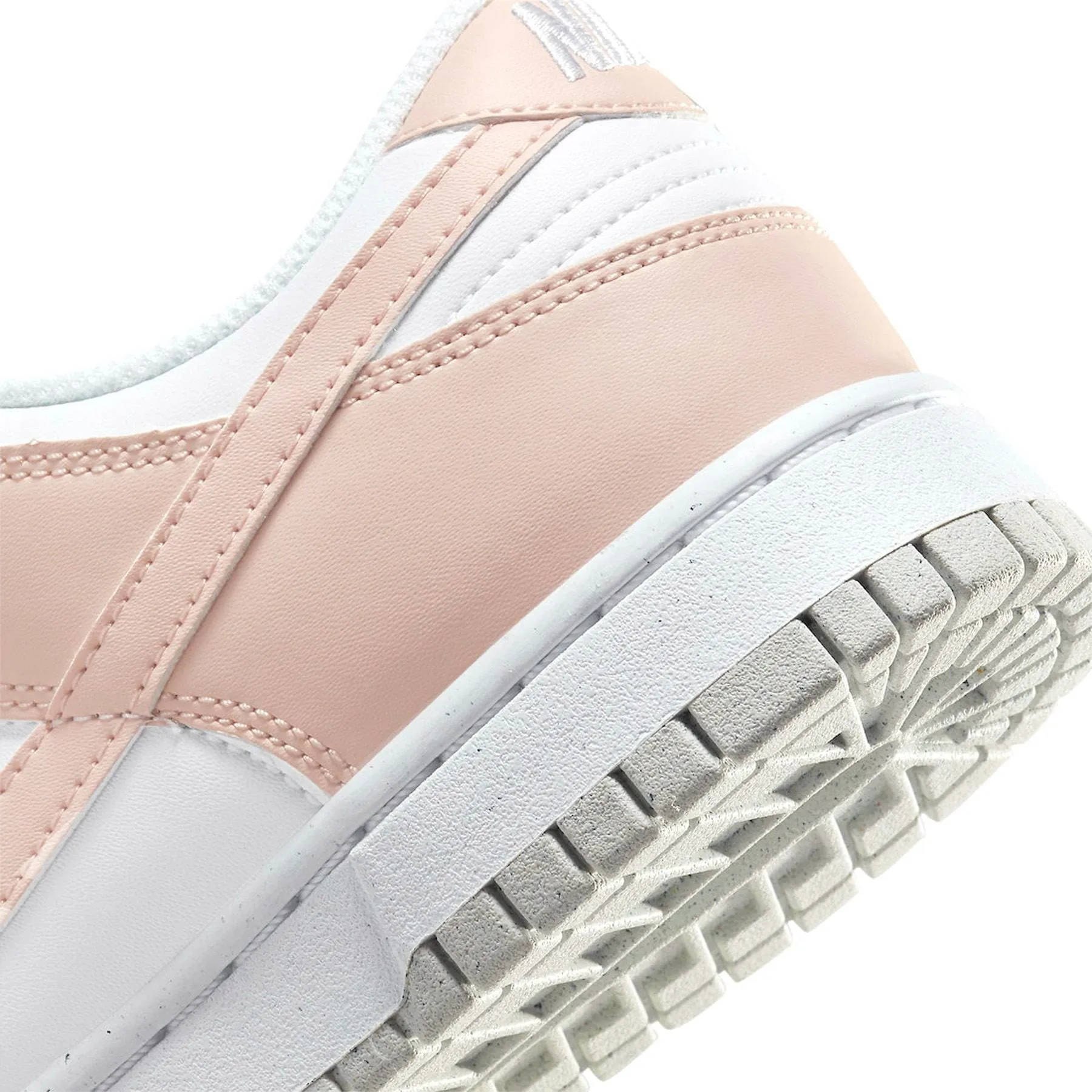 Nike Dunk Low Wmns Next Nature 'Pale Coral'