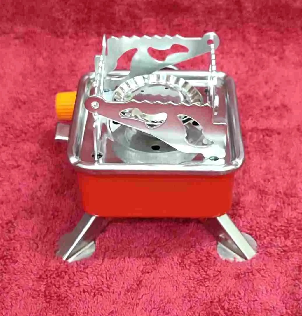 PORTABLE RETRACTABLE MINI PICNIC/CAMPING STOVE WITH A BUTANE BOTTLE