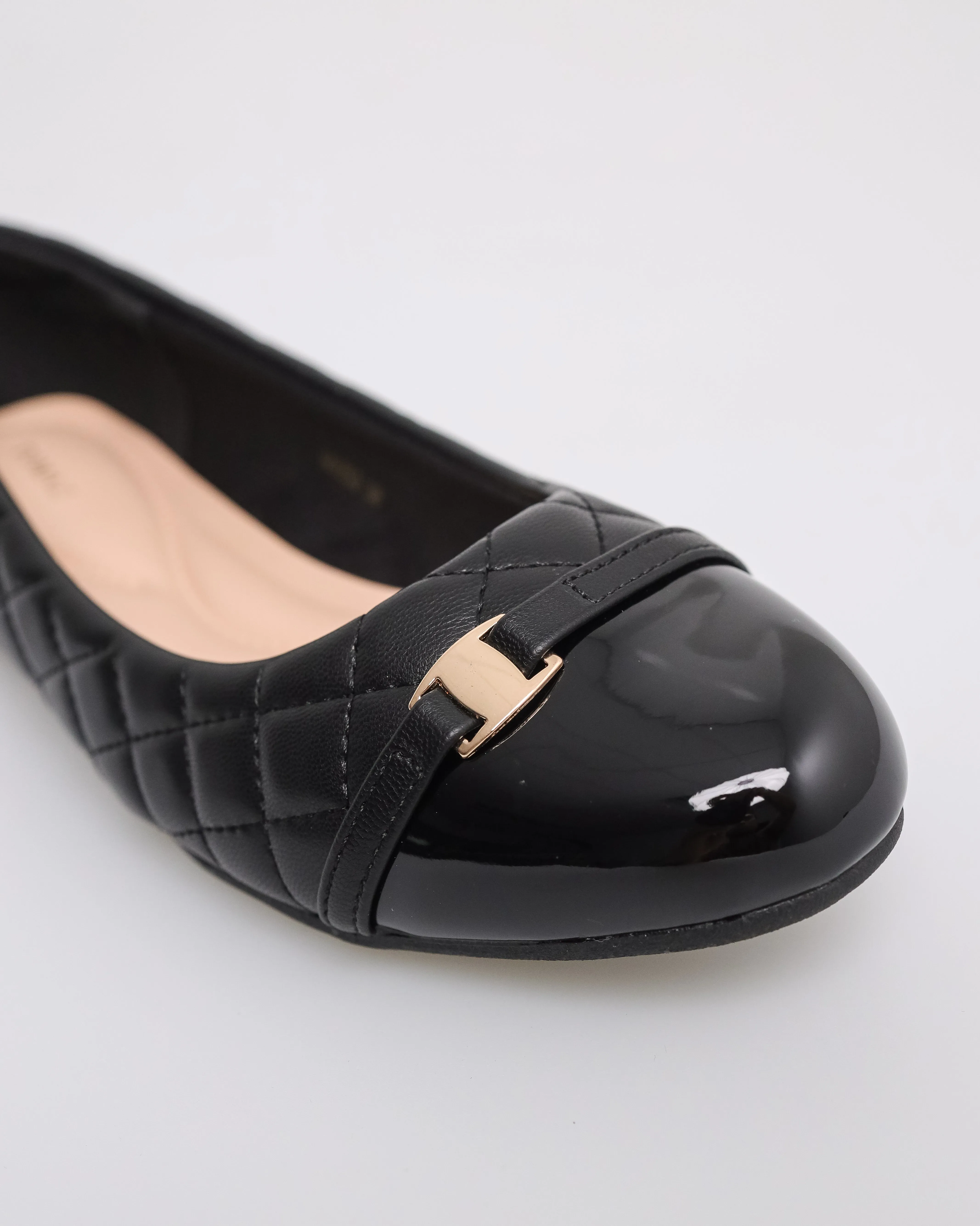 Tomaz NN253 Ladies Quilted Ballet Flats (Black)