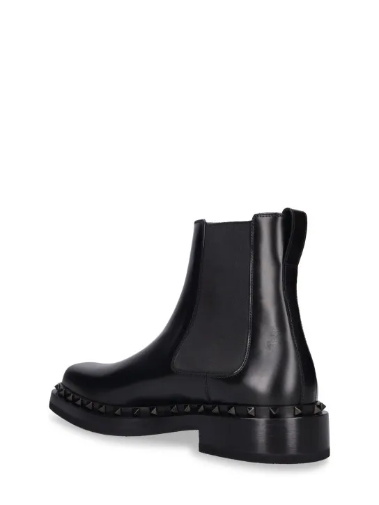 Valentino Garavani   35mm Rockstud Beatle leather boots 