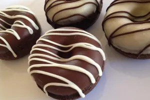 Vegan Zebra Mini Cake Donuts