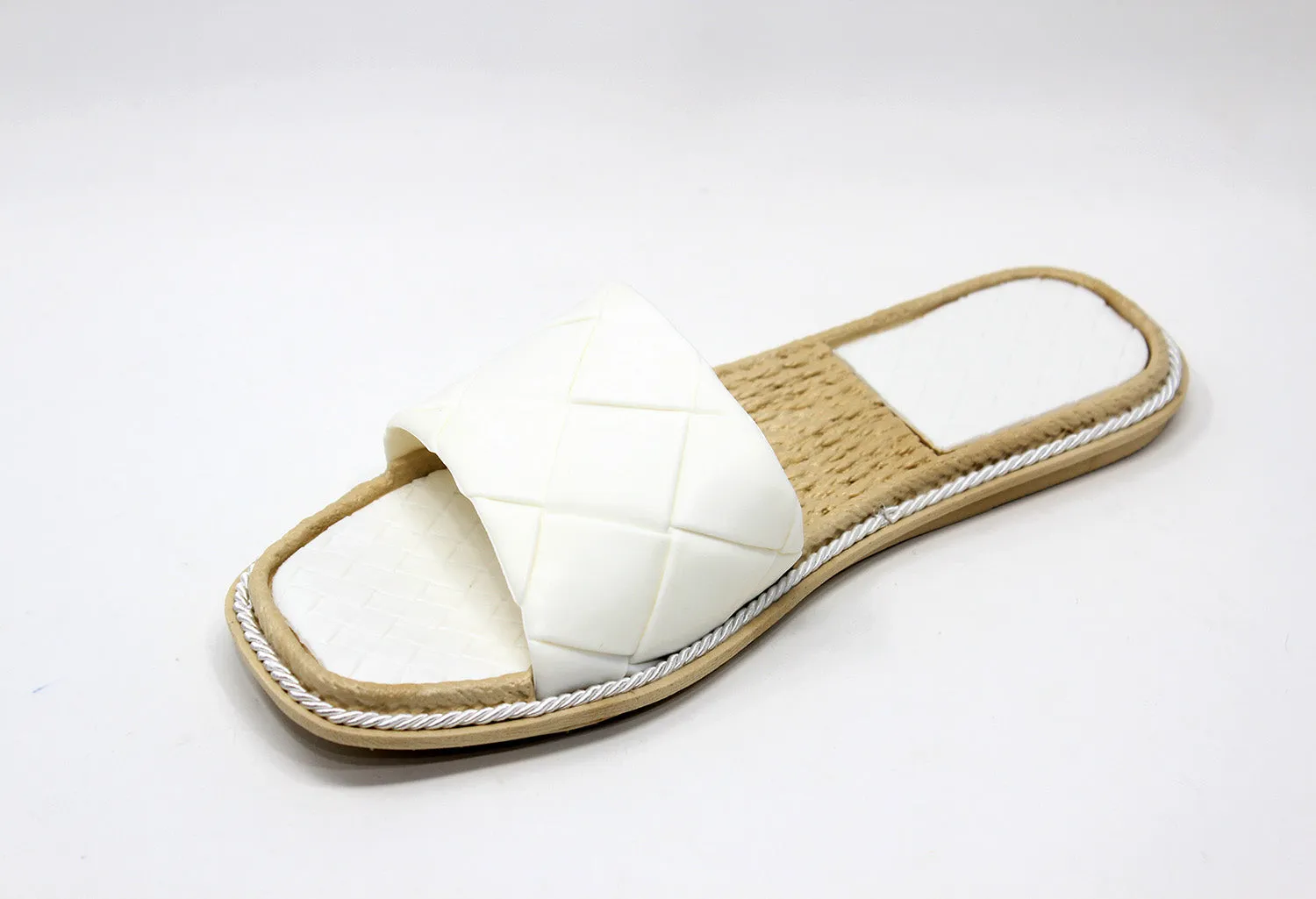 White Quilt Look Slide